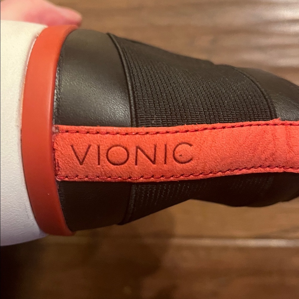 Vionic Cece Slip On Ankle Bootie Black Leather Sneakers  Size 7.5 - Picture 5 of 7